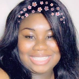 Meet your Posher, Deonna